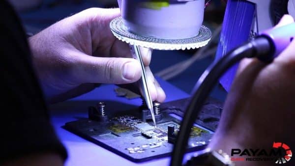 Samsung S10 won't turn on Brisbane microsoldering repair under microscope